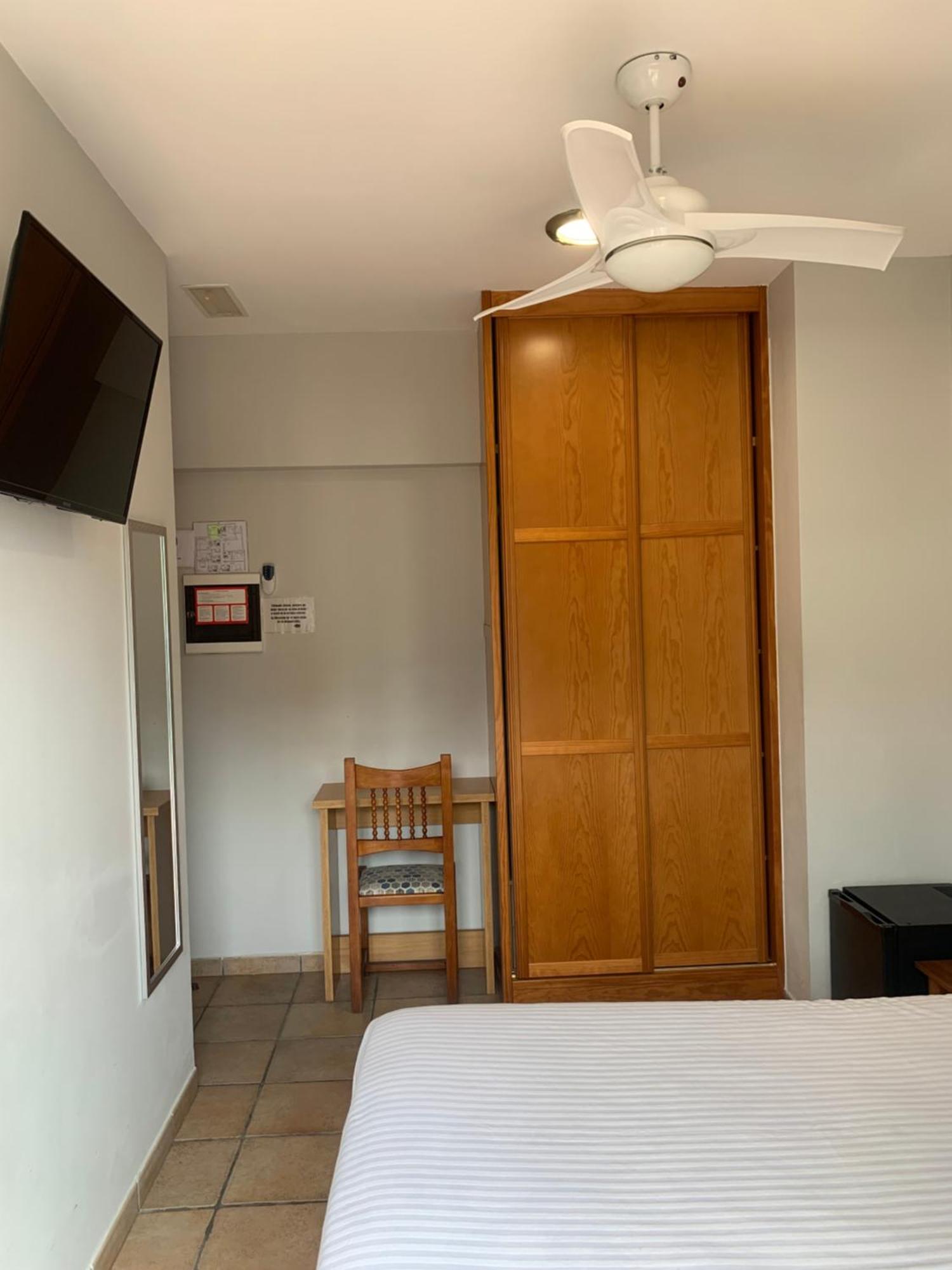 Hospedaje El Marinero Isla Exterior photo